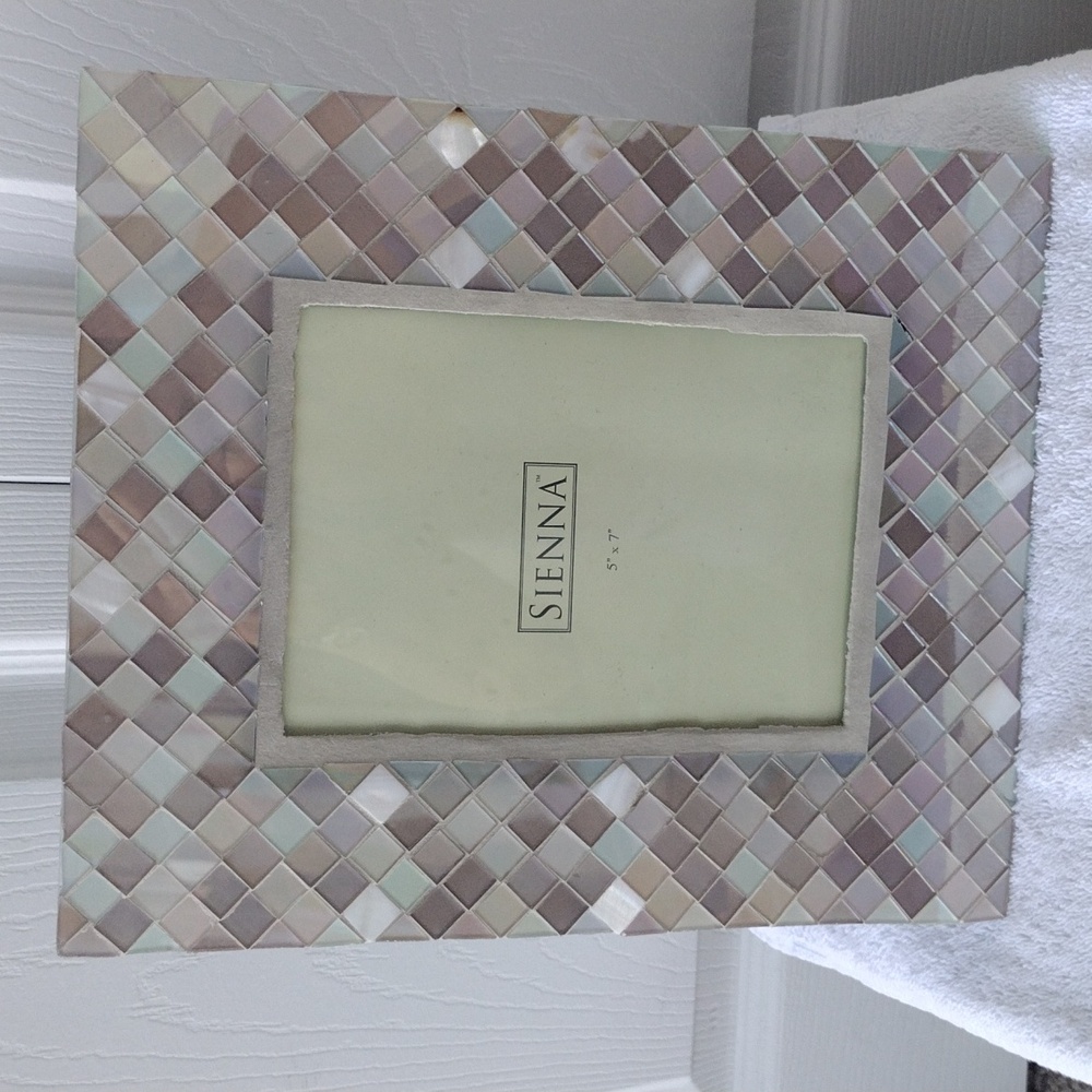 Elegant Photo Frame